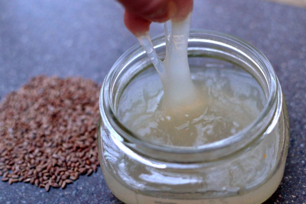 Aprende a preparar agua de linaza para bajar de peso
