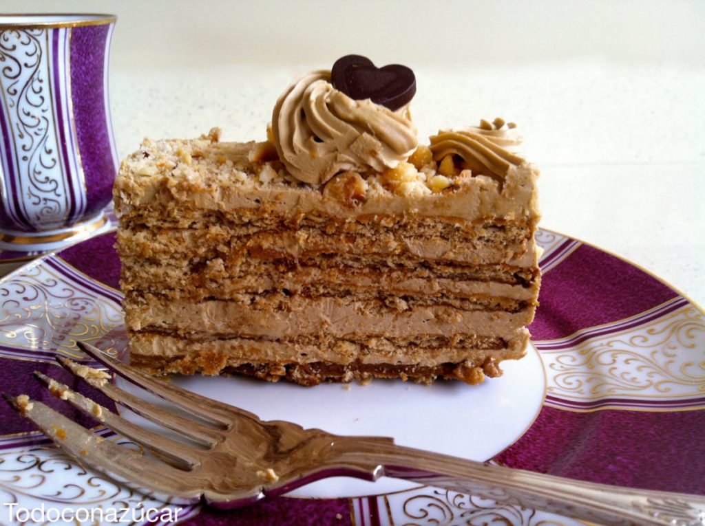 Aprende a preparar carlota de café paso a paso