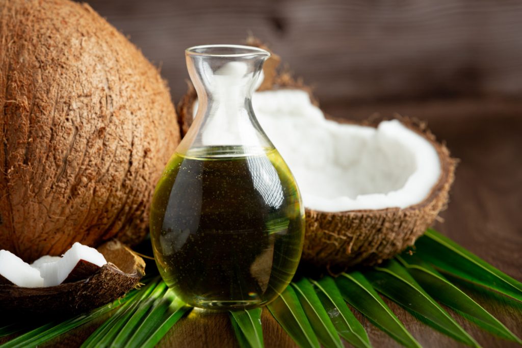 Aceite de coco. 5 formas de usarlo para tener un cabello saludable