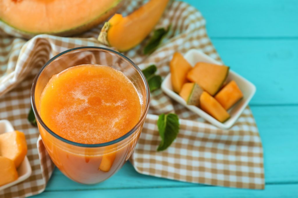 10 licuados, jugos y smoothies con verduras y frutas