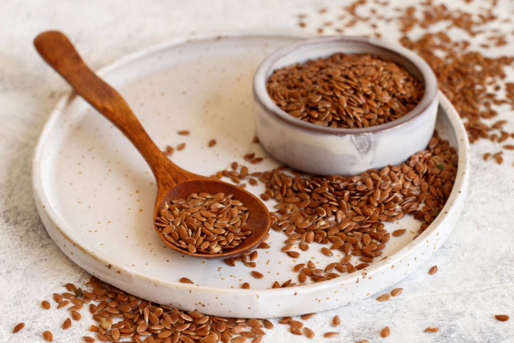 Remedios caseros con linaza para bajar barriga, cuidar la piel y el cabello