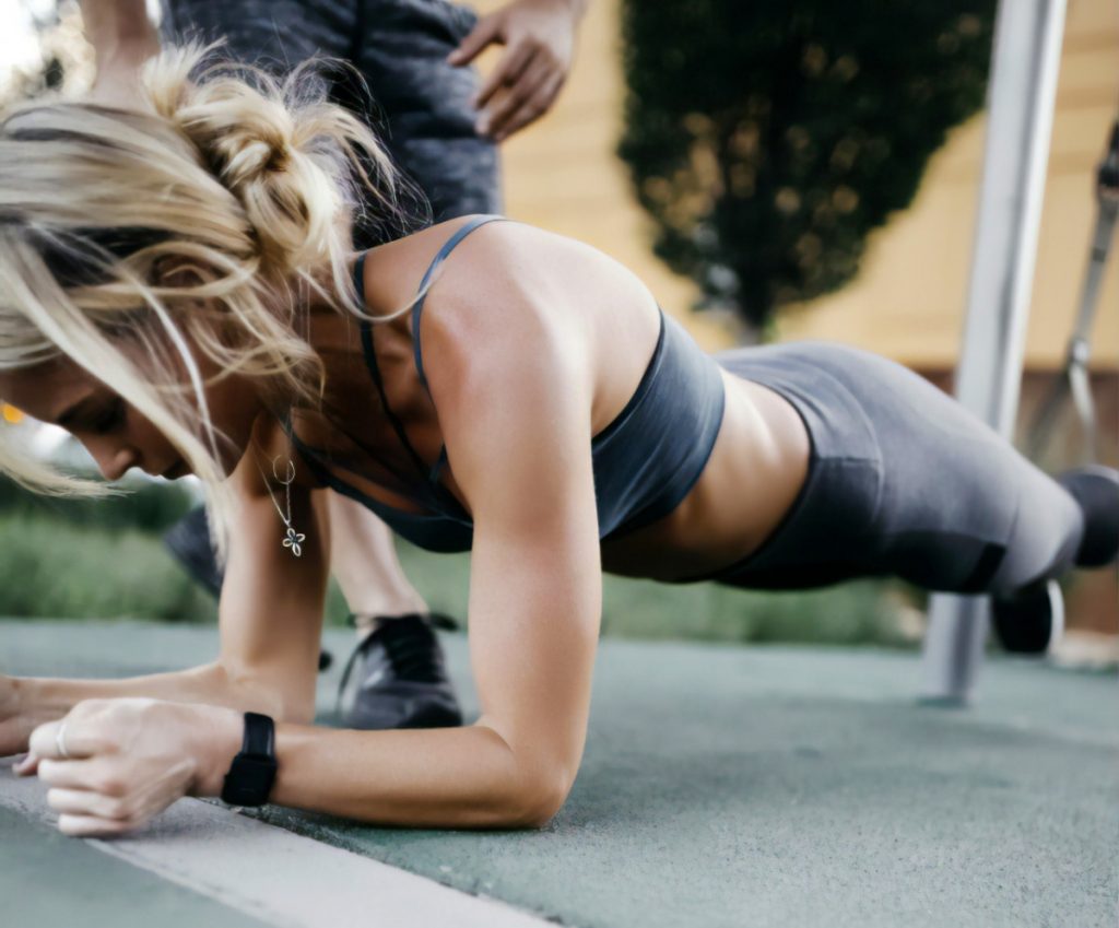 Entrenamiento con planchas de 5 minutos para tonificar tu cuerpo