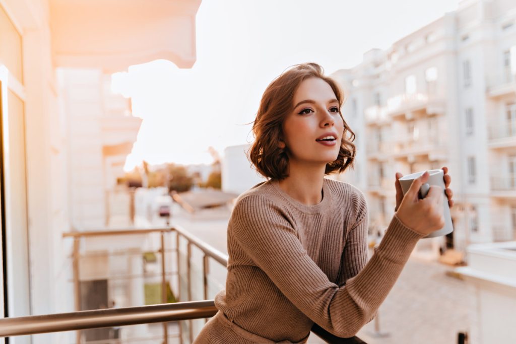 10 cosas que hacen las mujeres saludables antes de las 7:00 AM