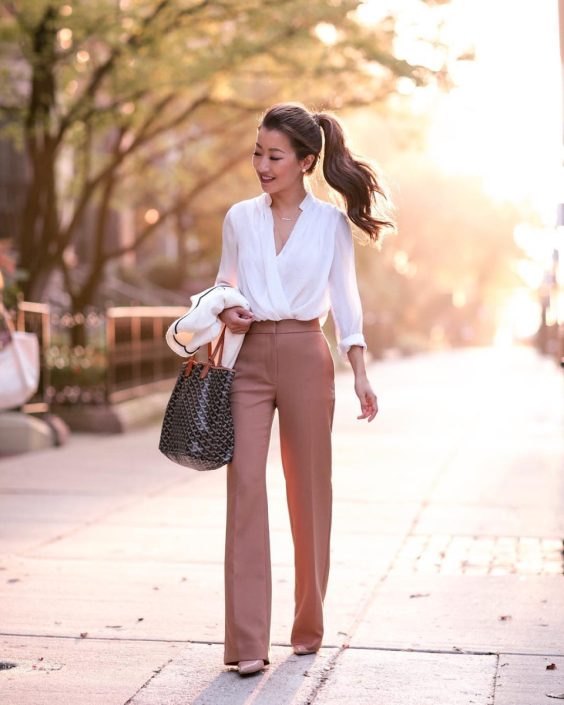 looks con pantalones cafés para ir a la oficina - saludable 10 | Todo la mujer moderna