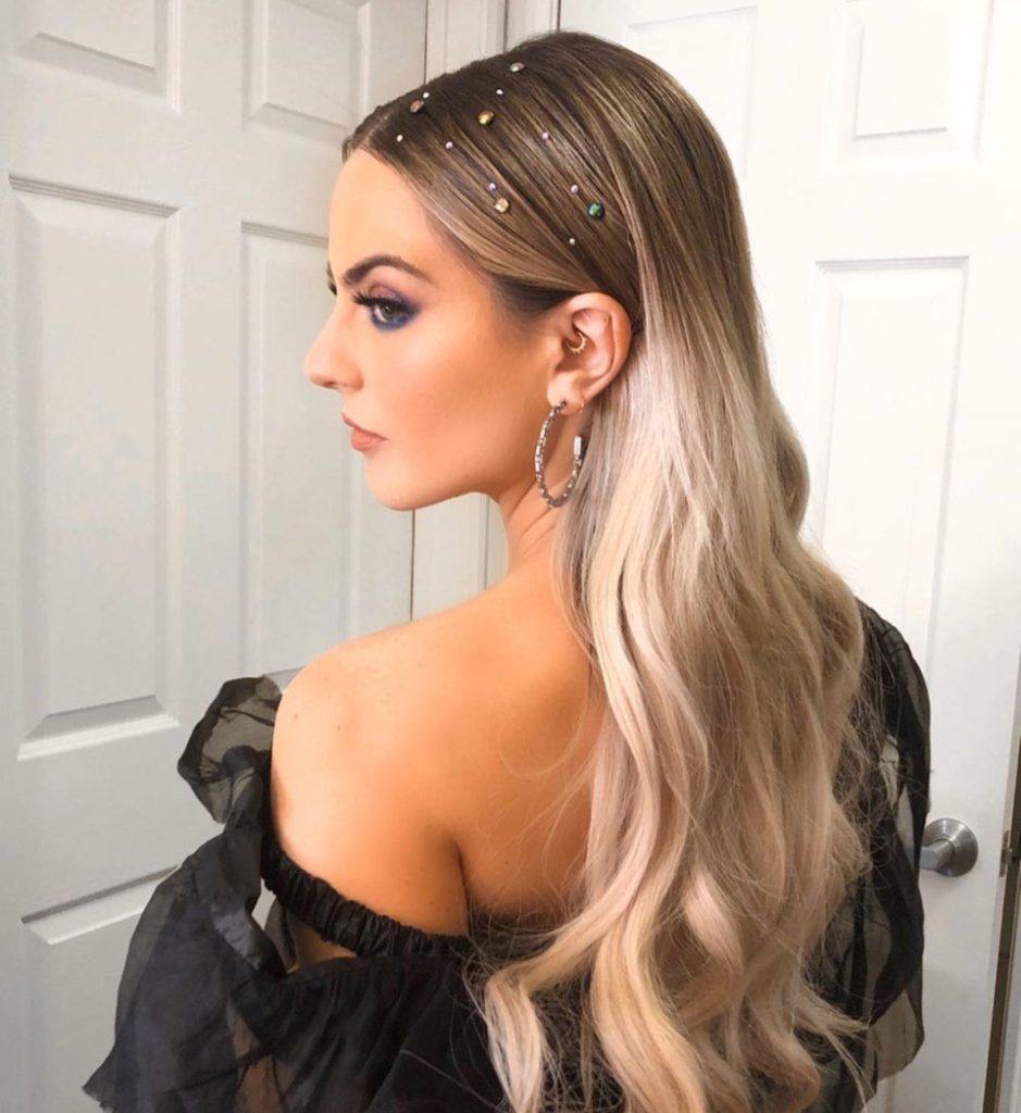 8 peinados para usar con blusas o vestidos con manga gigot