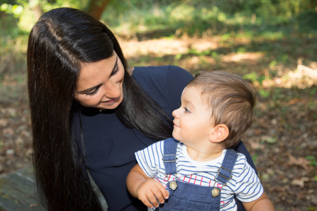 “Por favor y gracias” las dos palabras que necesitas enseñarle a tu hijo desde pequeño