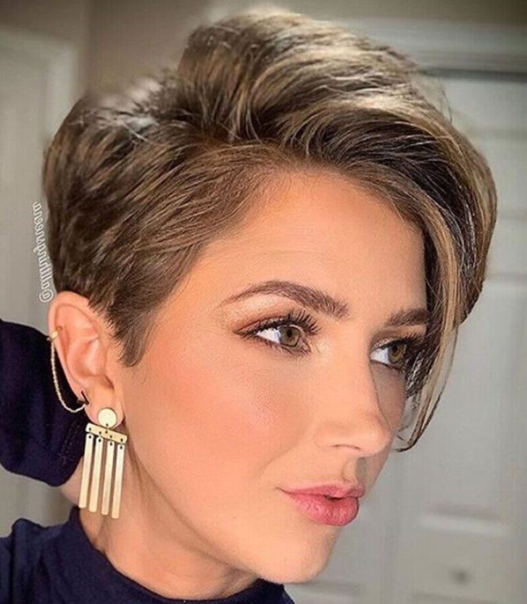 Cortes de cabello muy cortos que enmarcan tu rostro