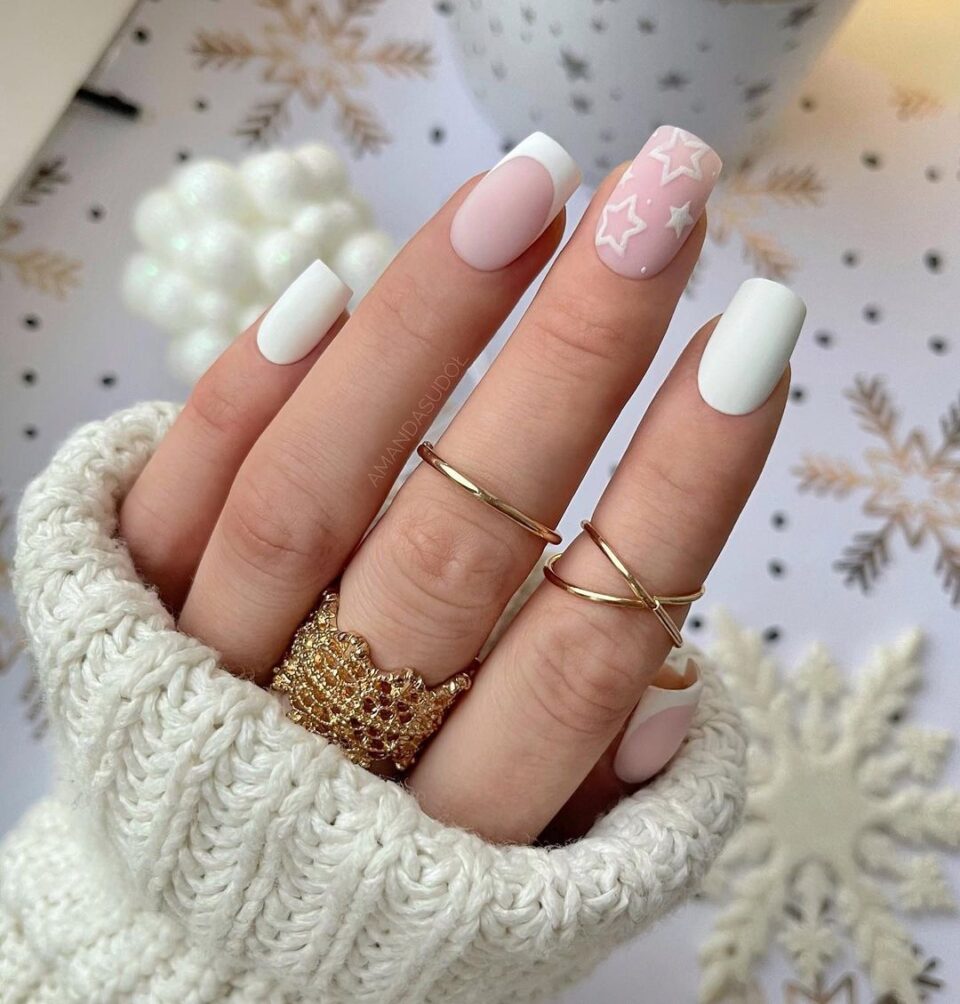 Decoración de uñas sencillas y elegantes  Uñas delicadas hoja de oro Diseño  uñas en tono blanco  YouTube