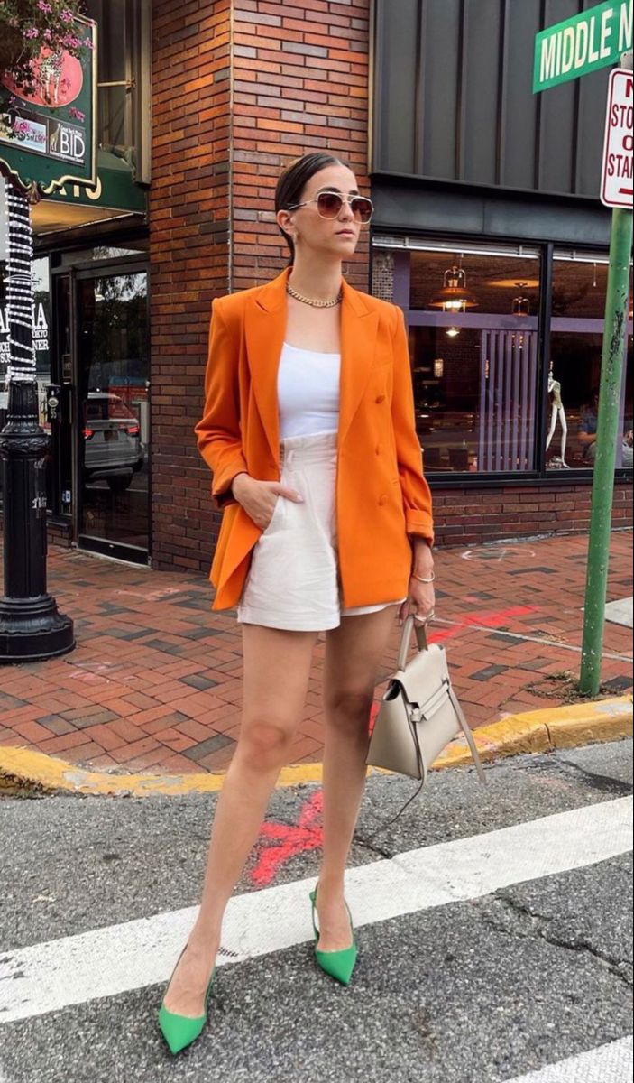 Cómo mejorar tus outfits usando un blazer naranja - Mujer saludable 10 |  Todo para la mujer moderna