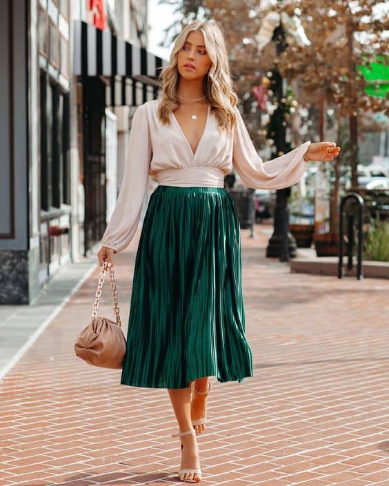 Parpadeo entusiasmo Suponer Faldas plisadas de colores que le agregan elegancia a tus outfits - Mujer  saludable 10 | Todo para la mujer moderna