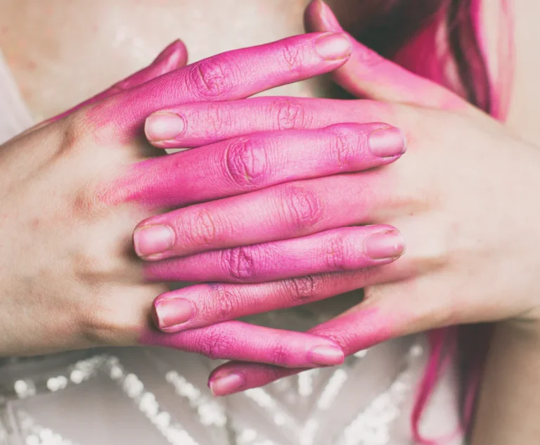 Cómo quitar el tinte de la piel