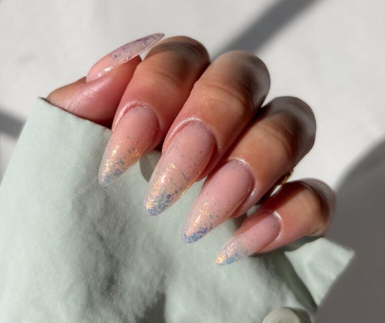 Solo las mujeres guapas y sencillas llevan estas manicuras