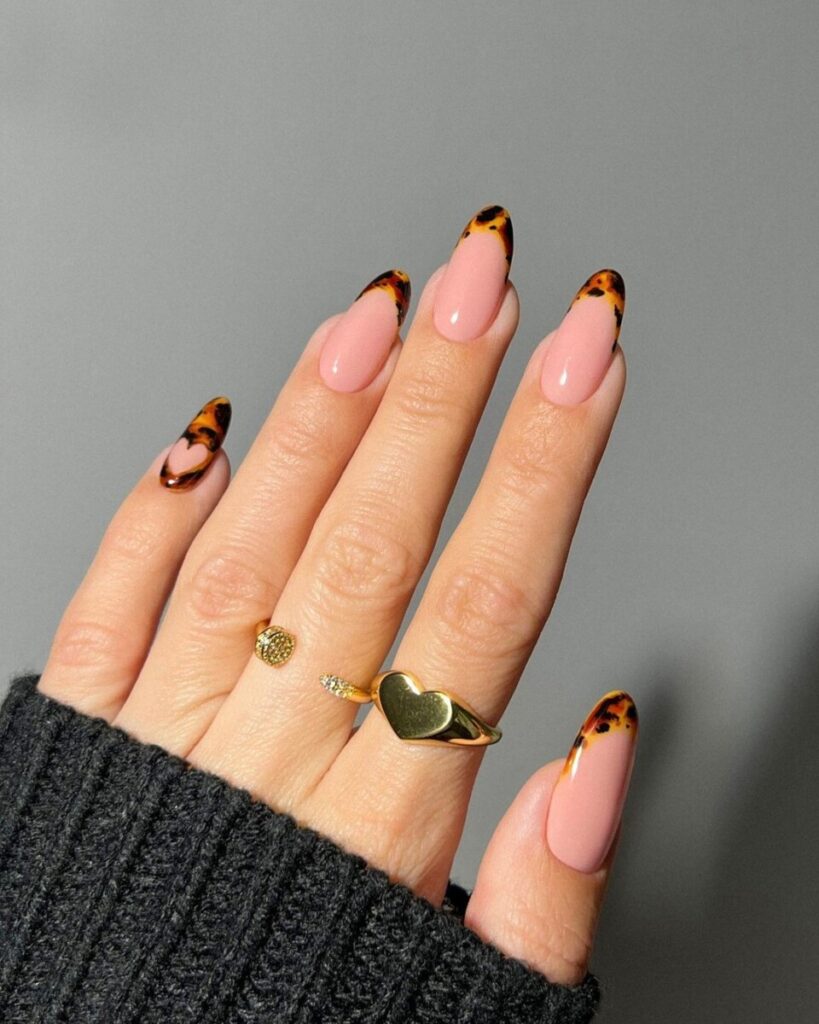 la-manicura-francesa-no-ha-pasado-de-moda-ahora-se-lleva-en-estos