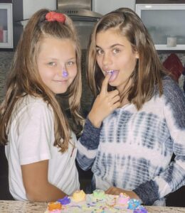 Ella es la “hija” de Angelique Boyer y son idénticas - Mujer saludable