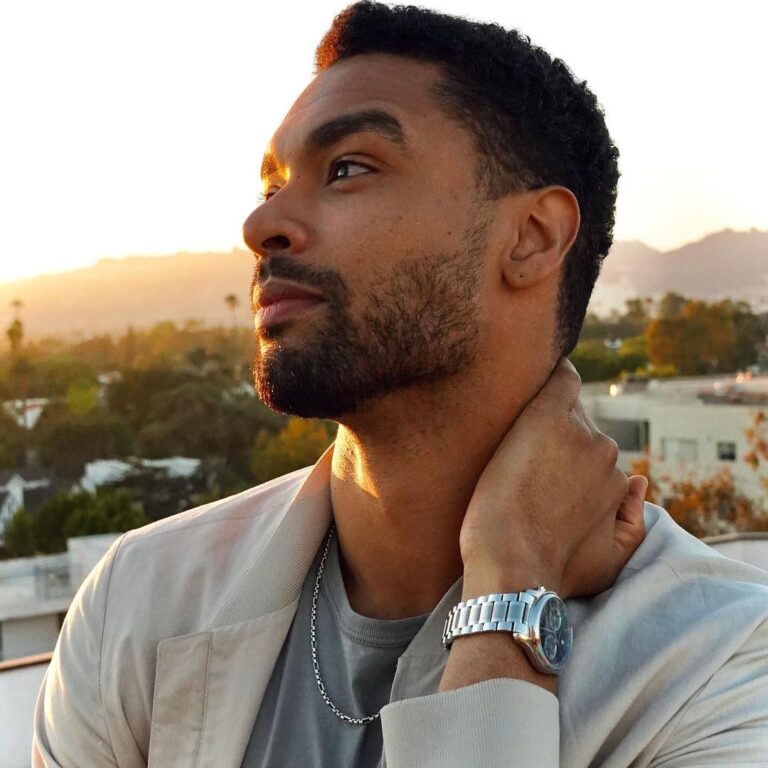 Regé- Jean Page de “Bridgerton” es nombrado como el hombre más guapo del mundo