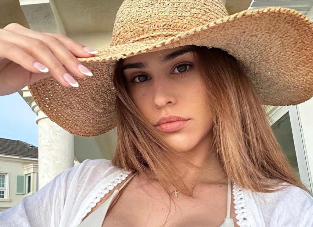 Le dicen ‘Princesa Barbie’ a Yanet García luego de posar en un hermoso ...