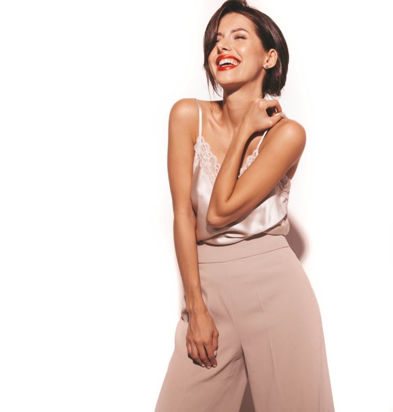 Toda la sofisticación sin gastar una fortuna: Descubre por qué la elegancia de una mujer no se mide por su cuenta bancaria